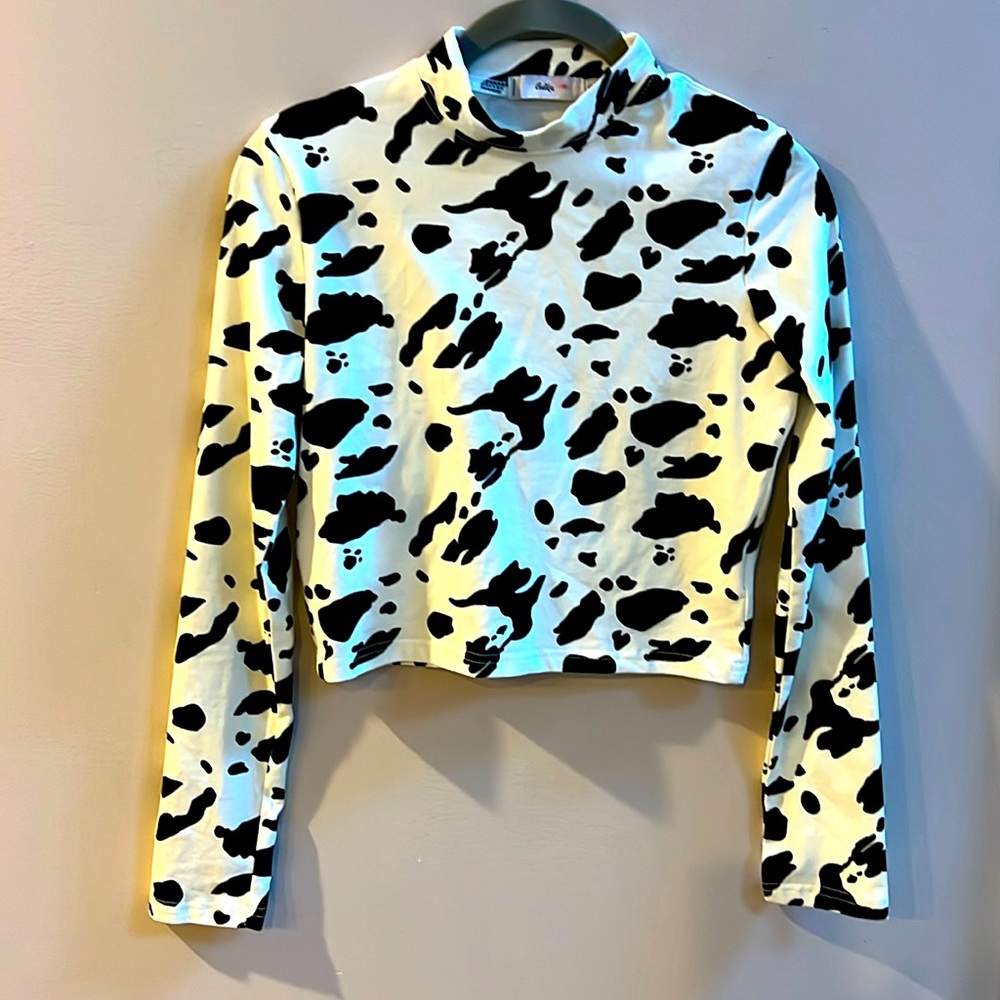 Adika Mock Long-Sleeve Turtleneck Cow Pattern Size Small White/Black
